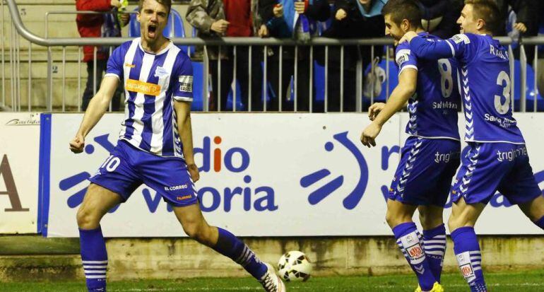 Manu Barreiro es el pichichi del Deportivo Alavés con nueve goles