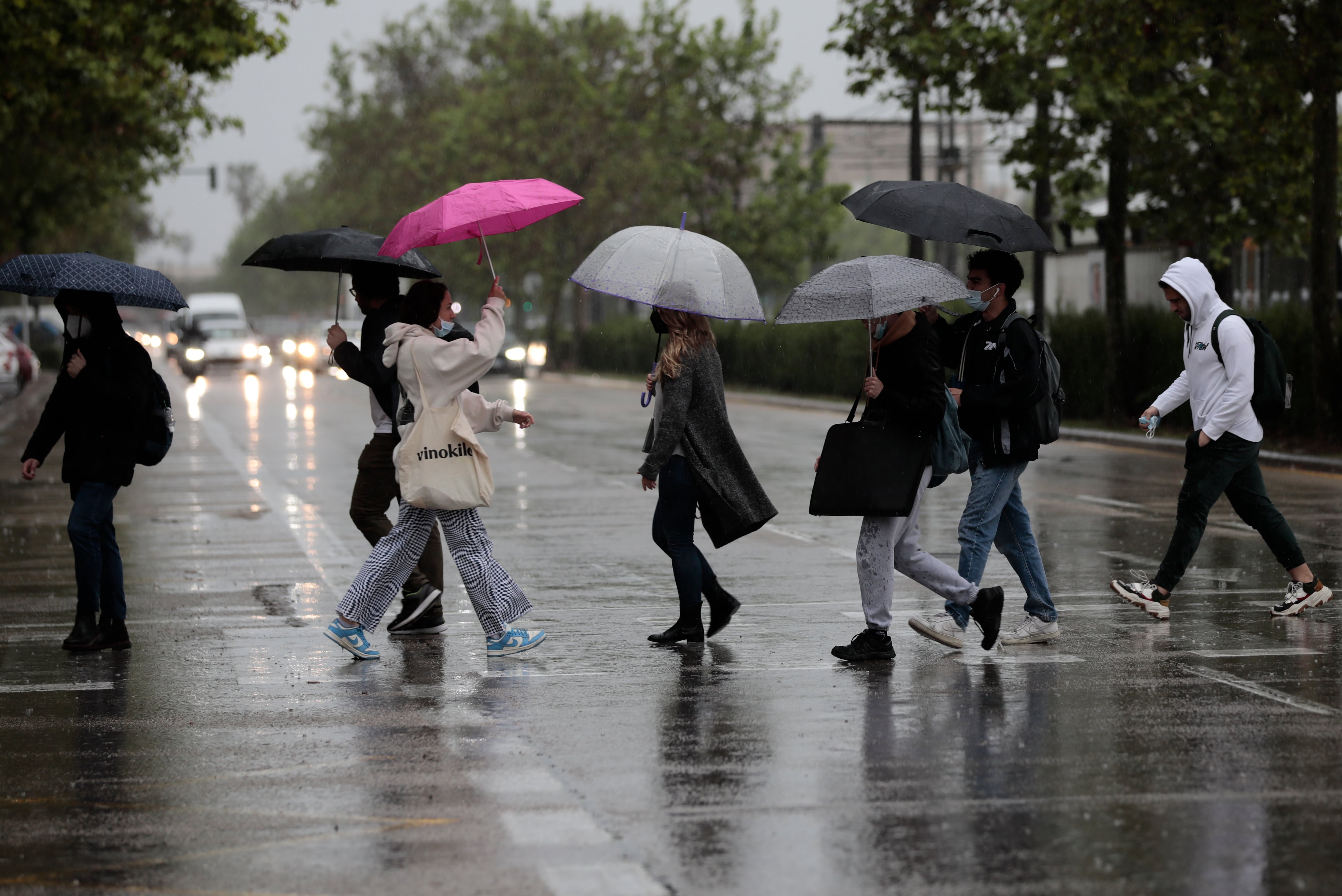 El cielo de permanecerá esta semana nuboso o cubierto, con precipitaciones fuertes y persistentes que irán acompañadas de tormenta.EFE/ Ana Escobar