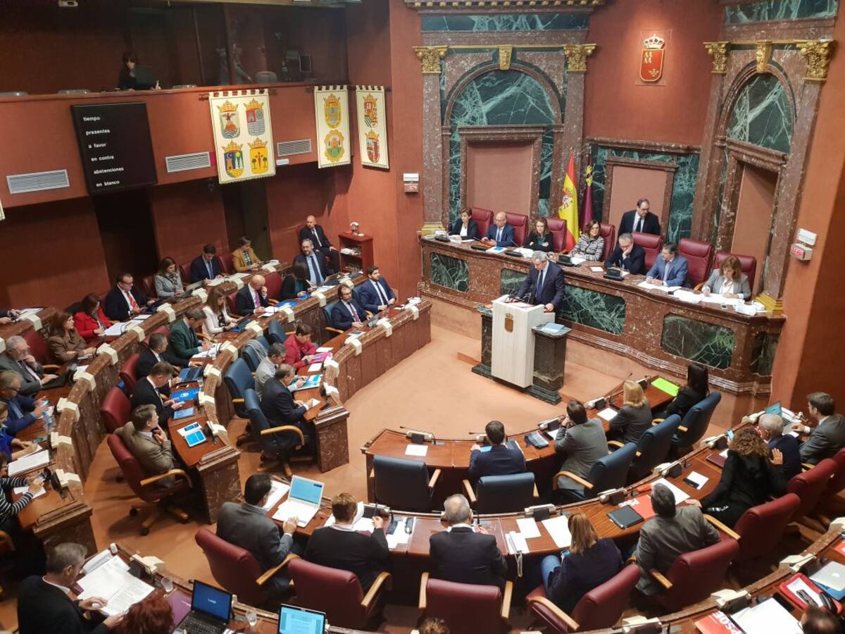 PP y Cs tumban las enmiendas a la totalidad de PSOE y Podemos