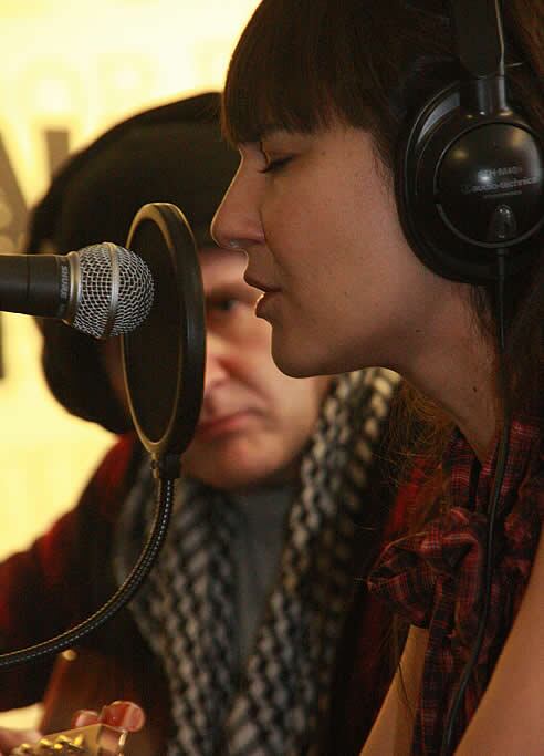 Las entradas para el concierto en el Palacio de los Deportes se habían agotado hace un mes. Hubo guiño a The Clash y a uno de los primeros éxitos de Xoel López