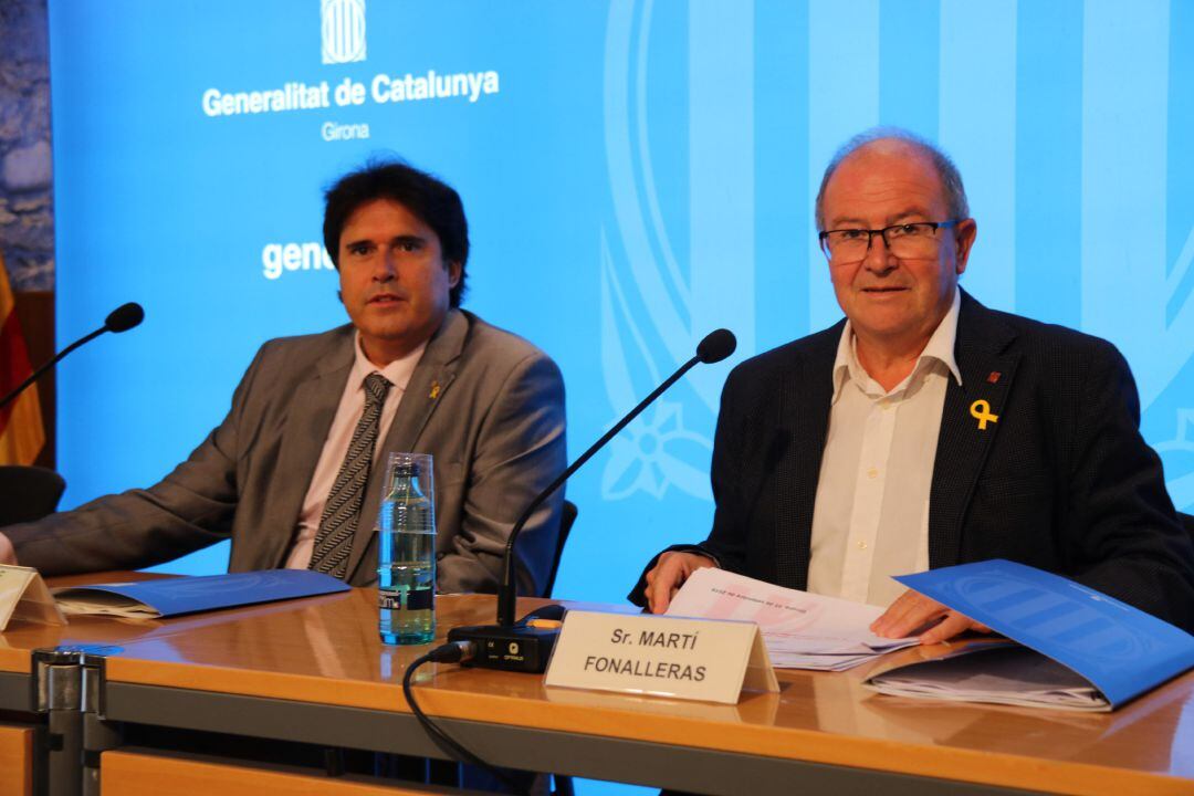 El director dels Serveis Territorials d'Educació, Martí Fonalleras, amb el delegat del Govern, Pere Vila