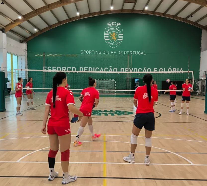 L'Avarca ja va poder entrenar a la pista de l'Sporting  i conèixer la pilota amb la que es disputarà el matx.