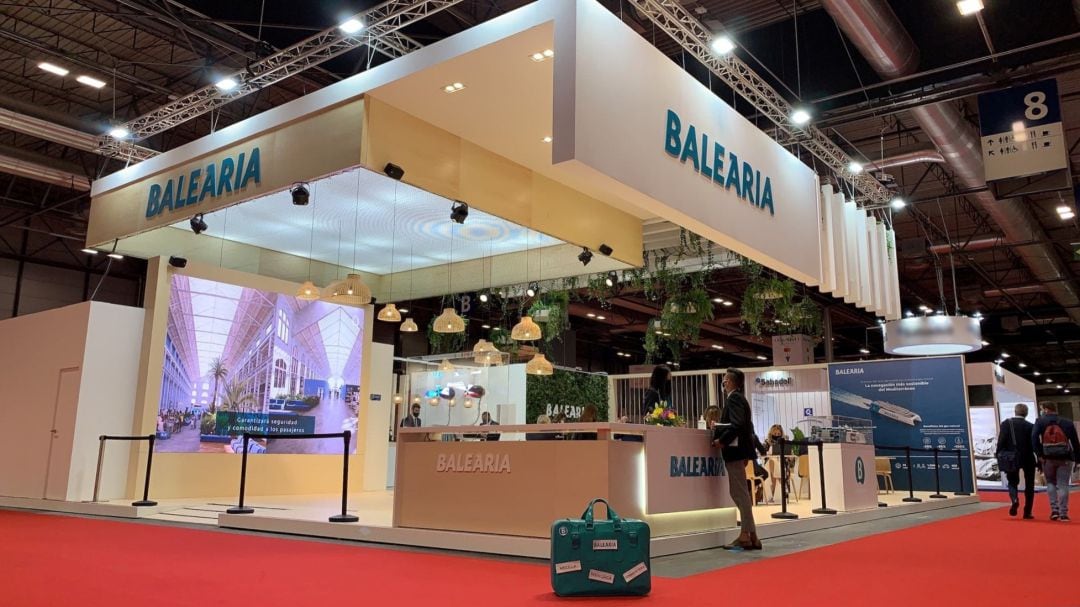 Stand de Baleària en Fitur 2021.