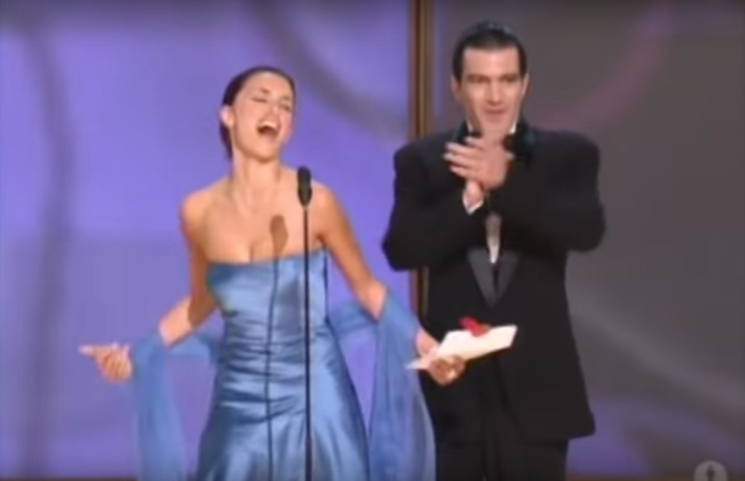 Se cumplen 25 años desde el famoso grito de Penélope Cruz en los Óscar |  Ocio y cultura | Cadena SER