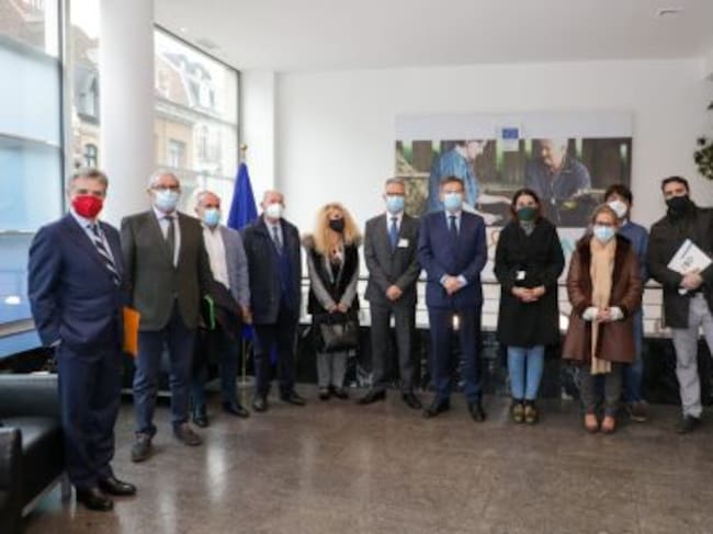 "Foto de Familia "de la delegación citrícola en Bruselas