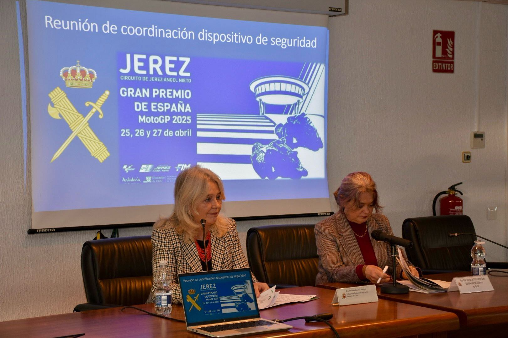 Mercedes Colombo y Blanca Flores durante la reunión de coordinación del Gran Premio de Jerez
