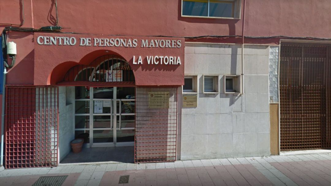 El centro de mayores está ubicado en la calle San Sebastián