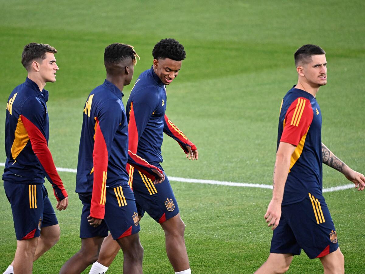 SER Deportivos Bilbao (09/10/2023): "Llevábamos años esperándole, acordaos de cuando subió a hacer la pretemporada con Berizzo": el Athletic se rinde a su último internacional absoluto