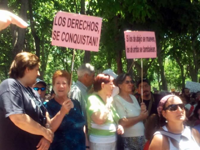 Jóvenes y mayores han participado en esta marcha