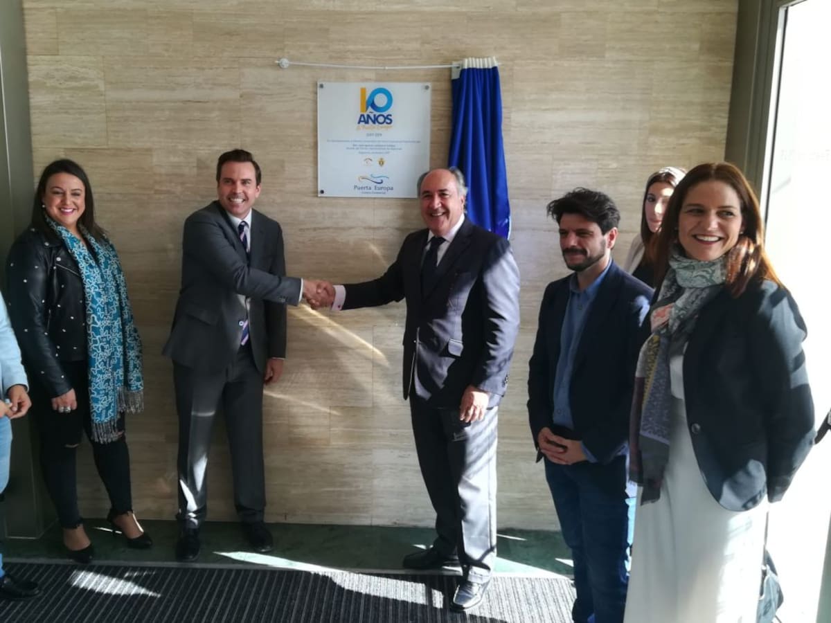 El Centro comercial "Puerta Europa" conmemora su décimo aniversario