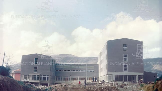 Edificio Emigración de Irun. Imagen del archivo de la Fundación Alejandro de la Sota