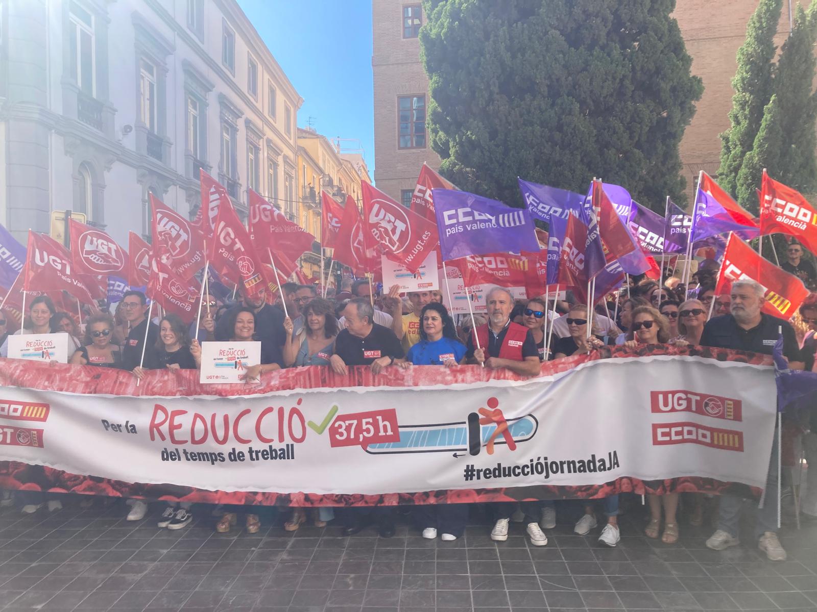 Comisiones Obreras y UGT del País Valencià piden a la patronal y a los partidos que apoyen la reducción de la jornada laboral