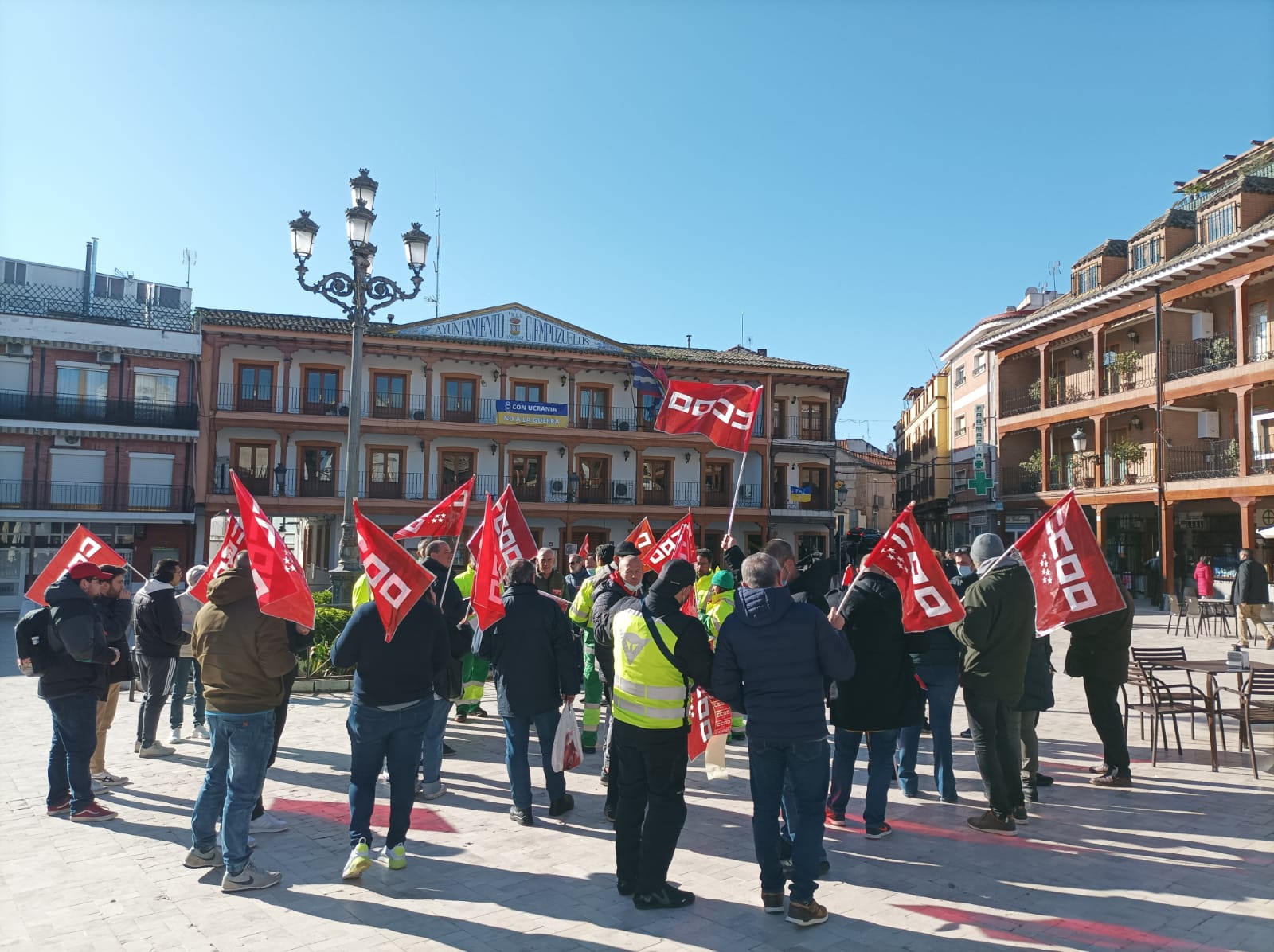 Imagen de archivo de una de las concentraciones de los trabajadores frente al Ayuntamiento de Ciempozuelos