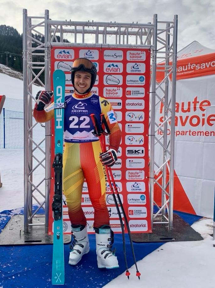 Ander Mintegui pertenecía hasta hace poco al Club Pirineista Mayencos y se formó en el Centro de Tecnificación de Deportes de Invierno de la Federación Aragonesa