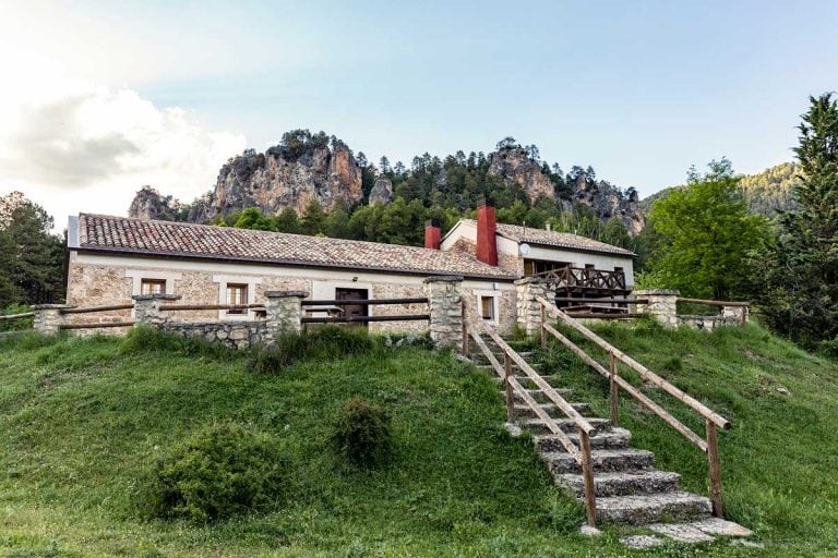 Albergue Tejadillos, entre Vega del Codorno, Las Majadas y Poyatos, en la Serranía de Cuenca.