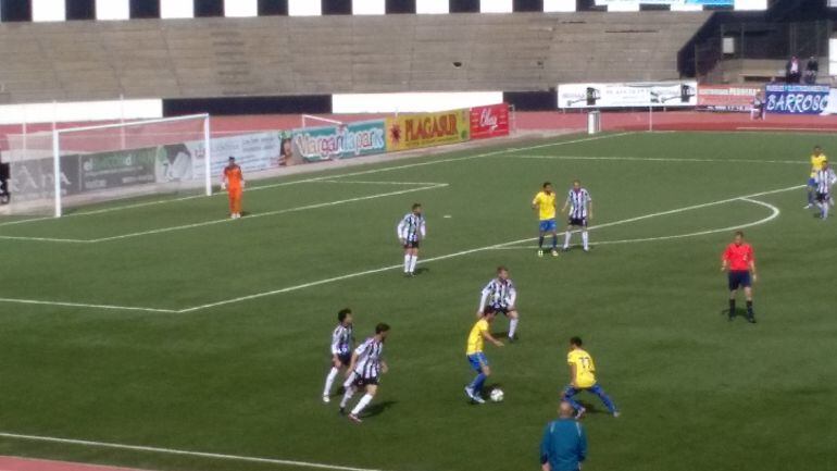 El Cádiz no pudo con el equipo Linense