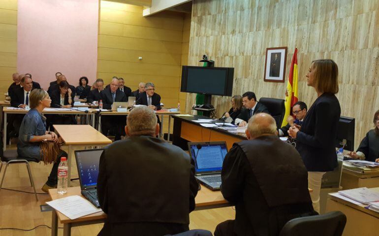 Primera sesión del juicio del llamado &quot;caso Alhambra&quot; en la Audiencia de Granada