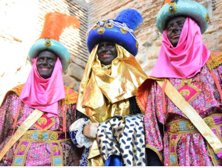 Salen a la venta las sillas para la cabalgata en Málaga de los Reyes Magos