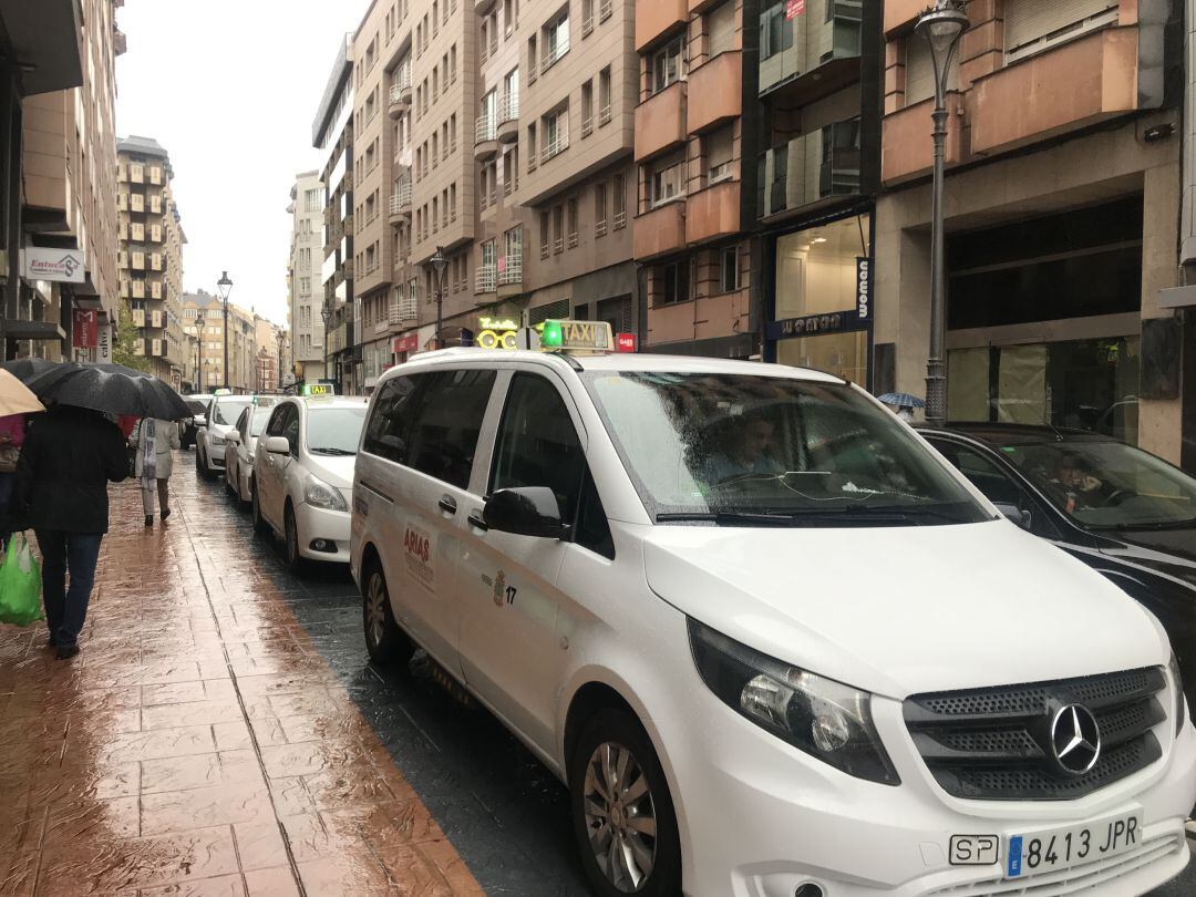 Parada de taxis de avenida Camino de Santiago