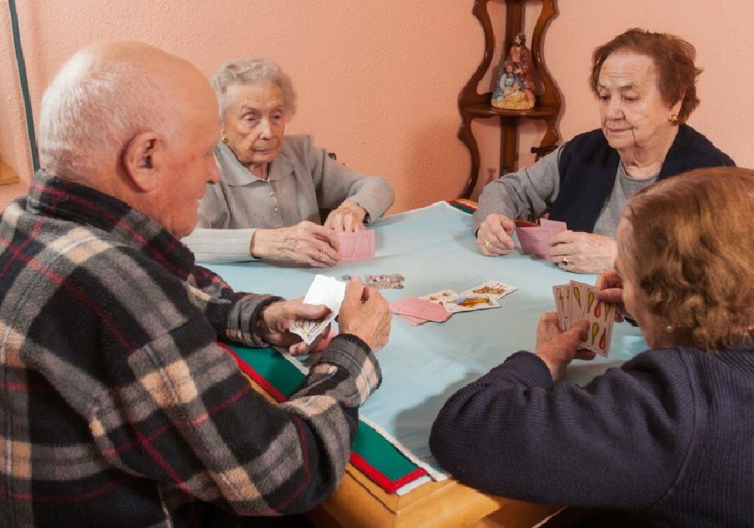 Ancianos de la residencia de Barásoain comparten actividades