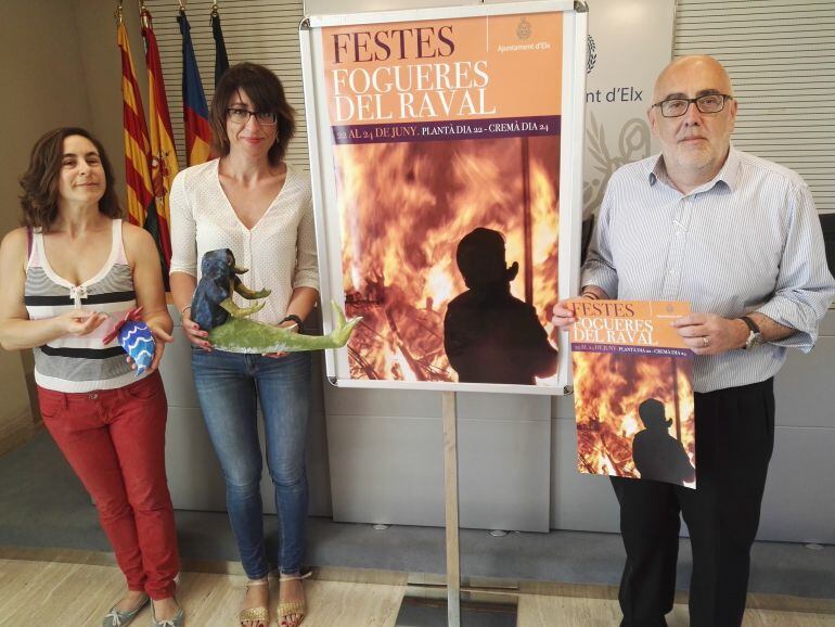 Presentación de las hogueras de San Juan