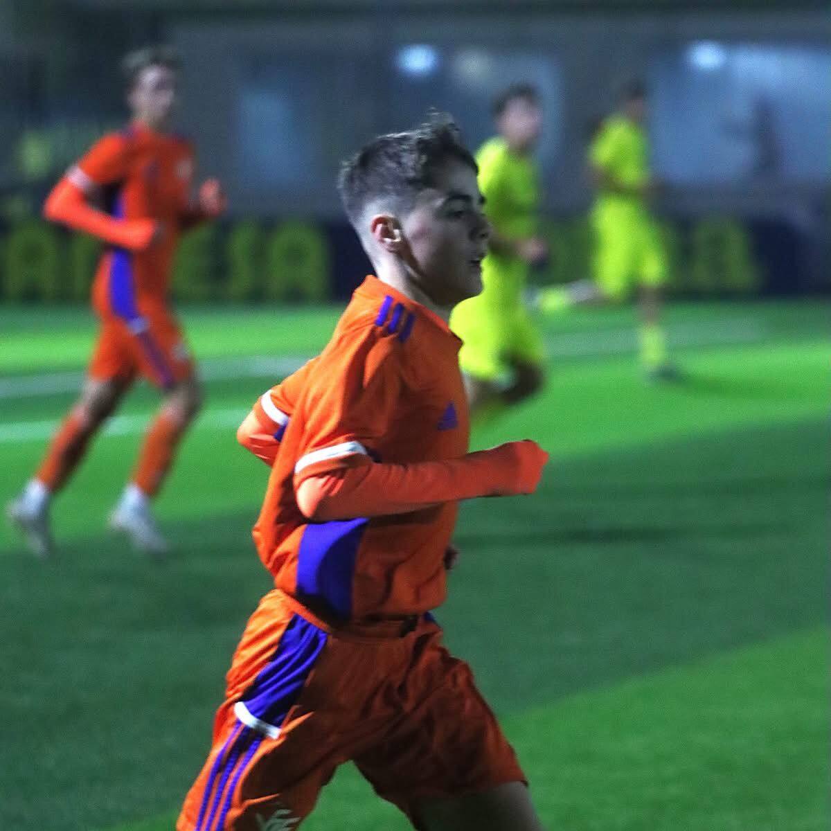 El villenense Borja Sánchez, convocado con la selección valenciana sub14 para el campeonato de España en Zaragoza