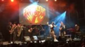 Y el sábado, 'rock & roll', soul y blues se fusionaron en una noche enérgica