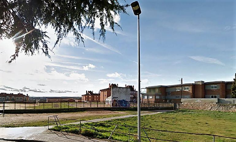 Futura ubicación de las pistas deportivas del Colegio del Tránsito en Los Bloques