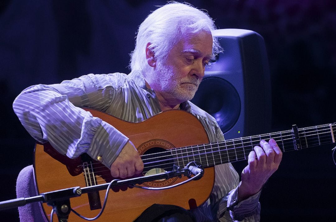 Fotografía de archivo del guitarrista, Manolo Sanlúcar