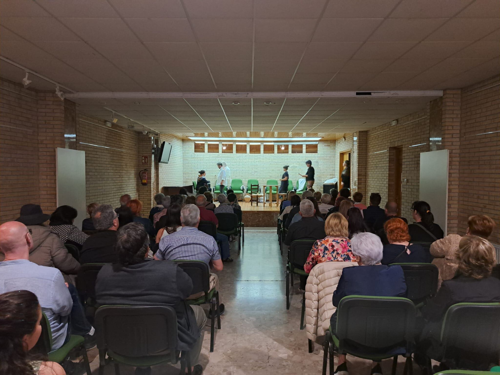 Alta participación de público en las jornadas dramáticas de San Esteban de Litera dedicadas a García Lorca. Foto: Ayuntamiento de San Esteban de Litera