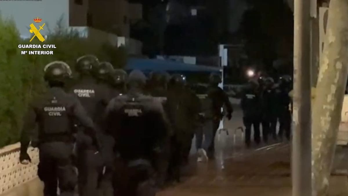 La Guardia Civil desarticula en Xàbia una banda de ladrones y traficantes con tres detenidos en la operación “Chimpum25”