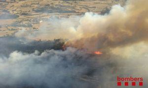 Imatge aèria de les 19.00 hores de l'incendi de Palleroles, a la Segarra