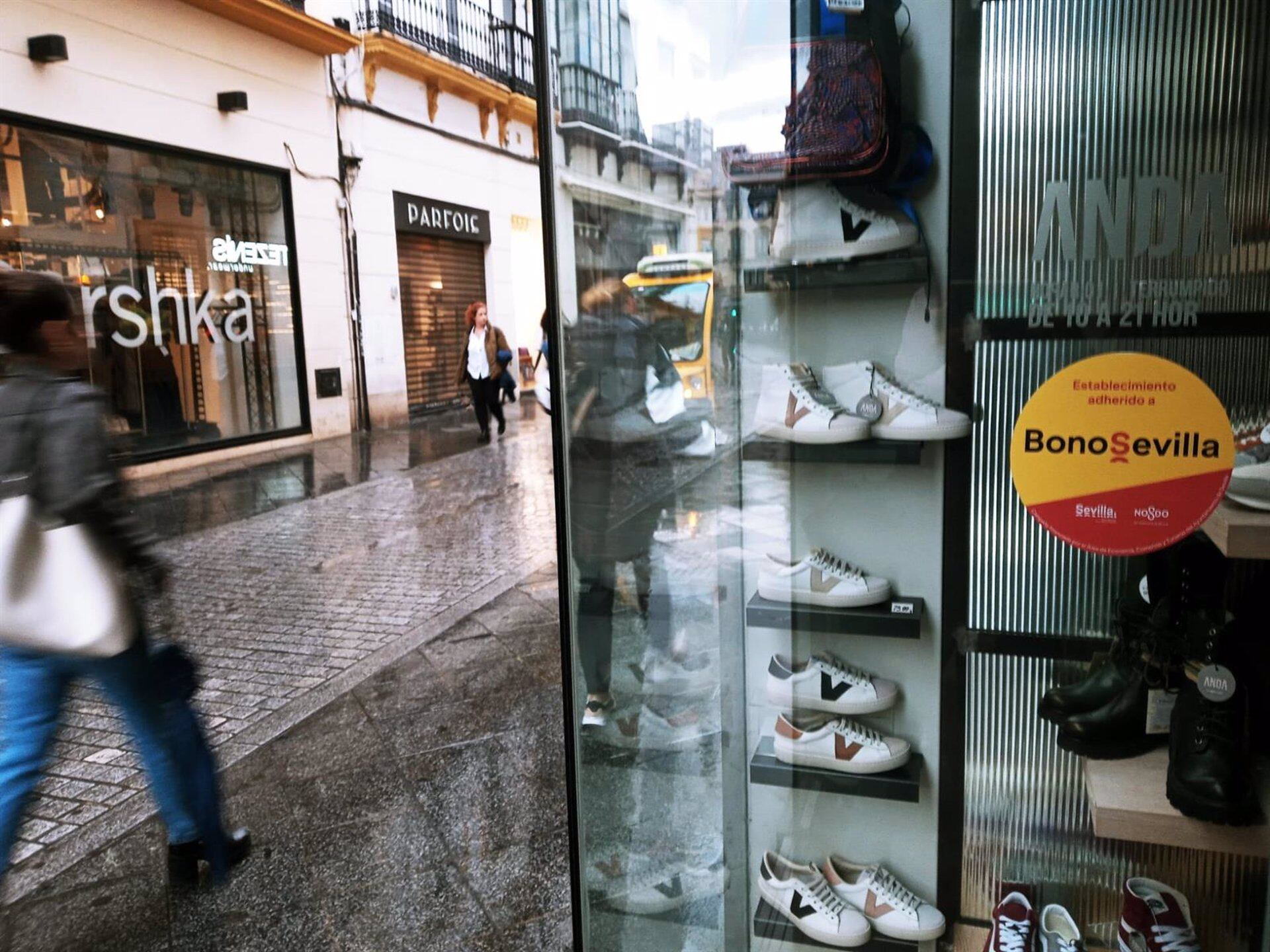 Comercio del centro de Sevilla adherido a la campaña BonoSevilla/Alfredo Guardia