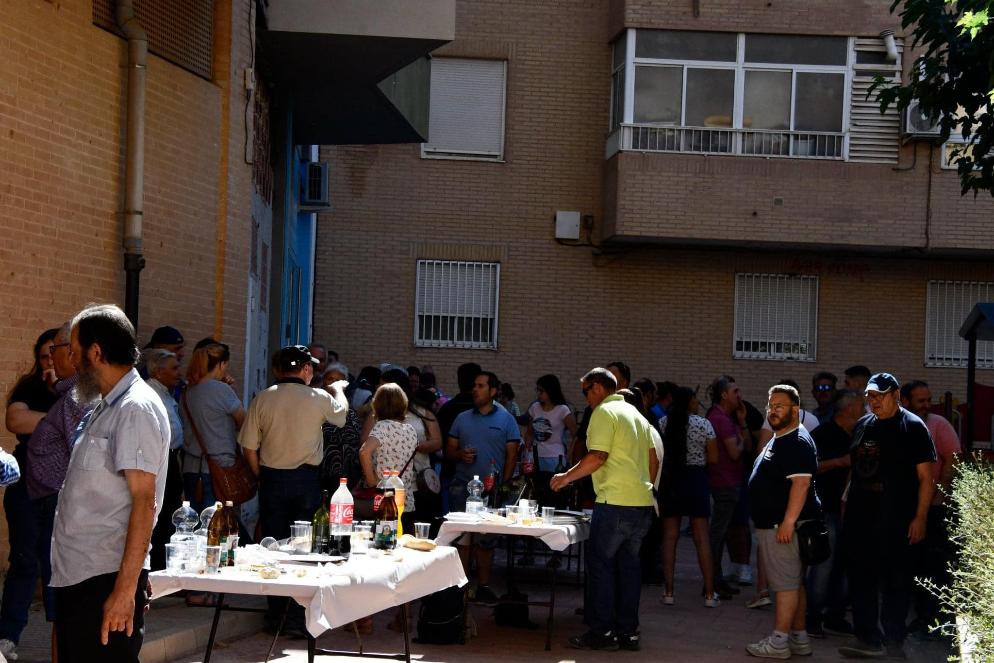 Almuerzo del día del nazareno. Archivo