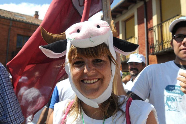 Una mujer, en León, durante la primera etapa de la "marcha blanca"