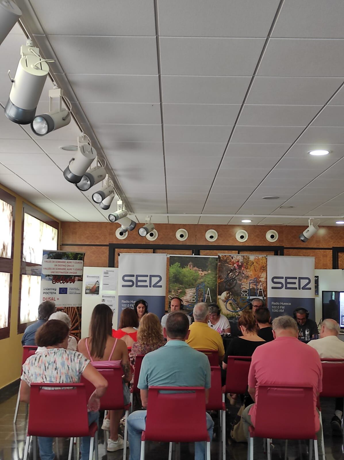 Público en el programa de Hoy por Hoy Alto Aragón en Boltaña