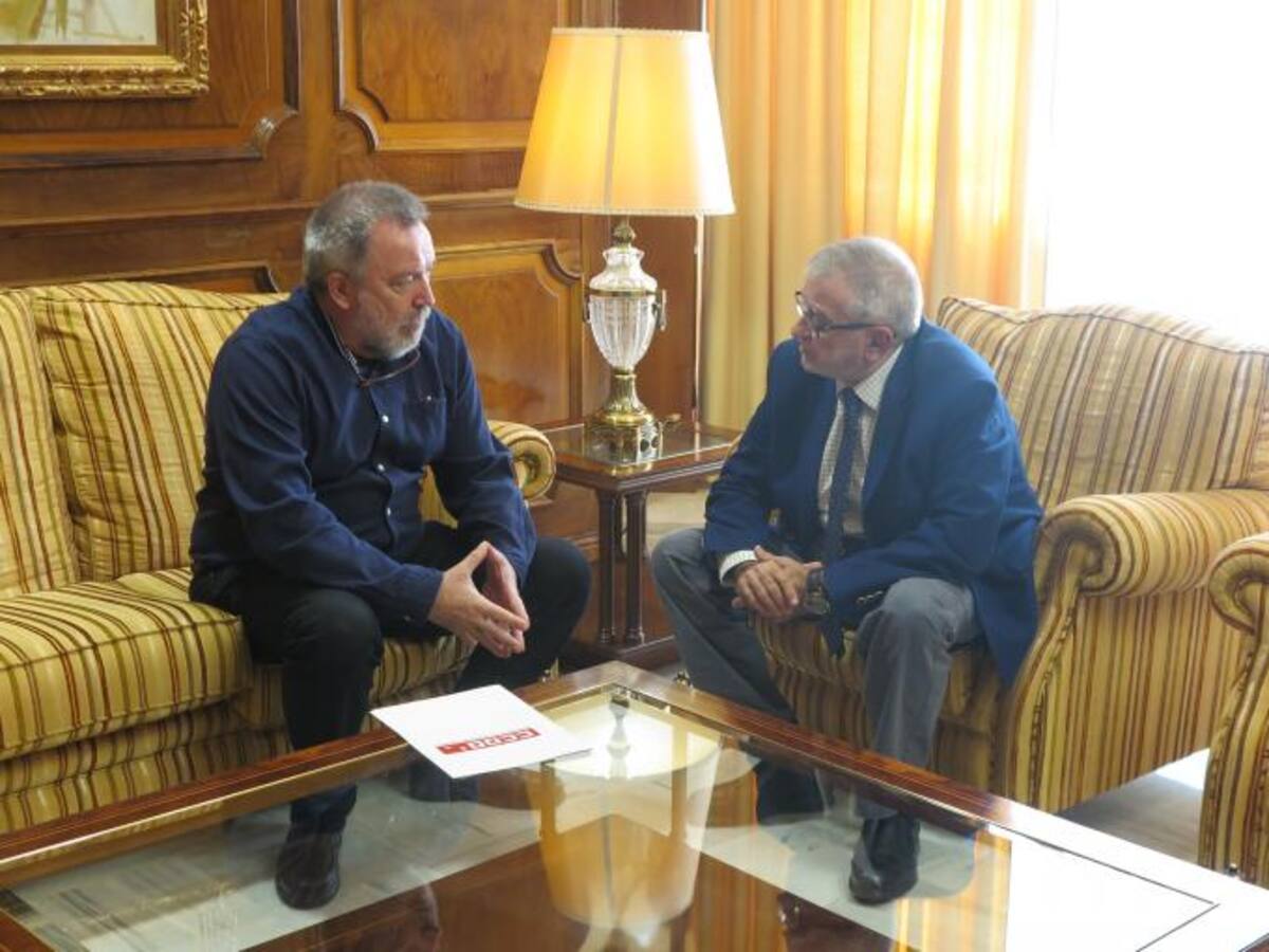 Faltan 5.600 profesores en la Región de Murcia para poder aplicar la LOMLOE, según CC.OO.