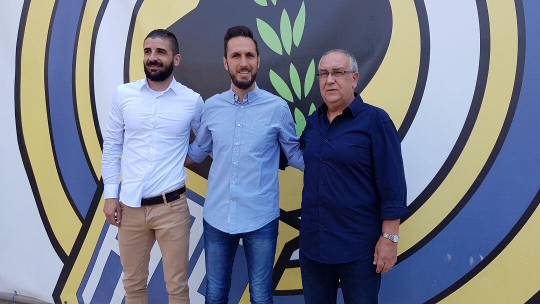 Portillo, Planagumà y Hernández, en la presentación del entrenador catalán