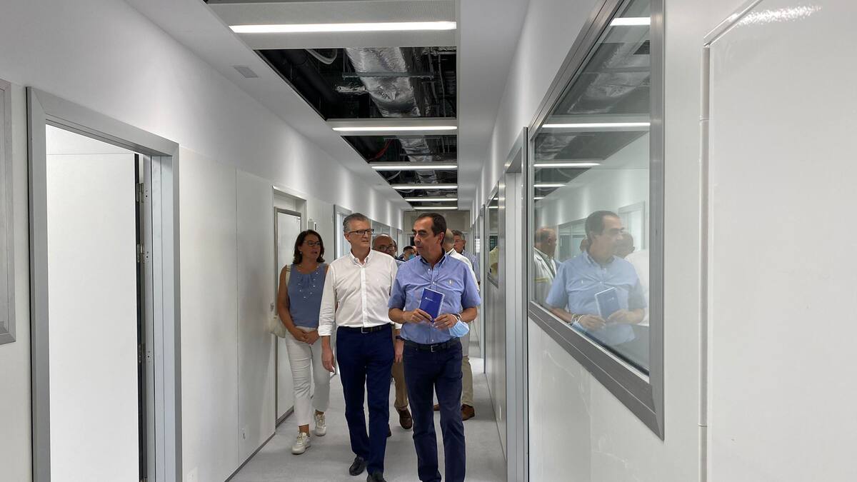 Investigar virus y bacterias de alimentos a través de PCR o estudiar rastros de virus en aguas residuales, tareas del nuevo laboratorio de Salud Pública