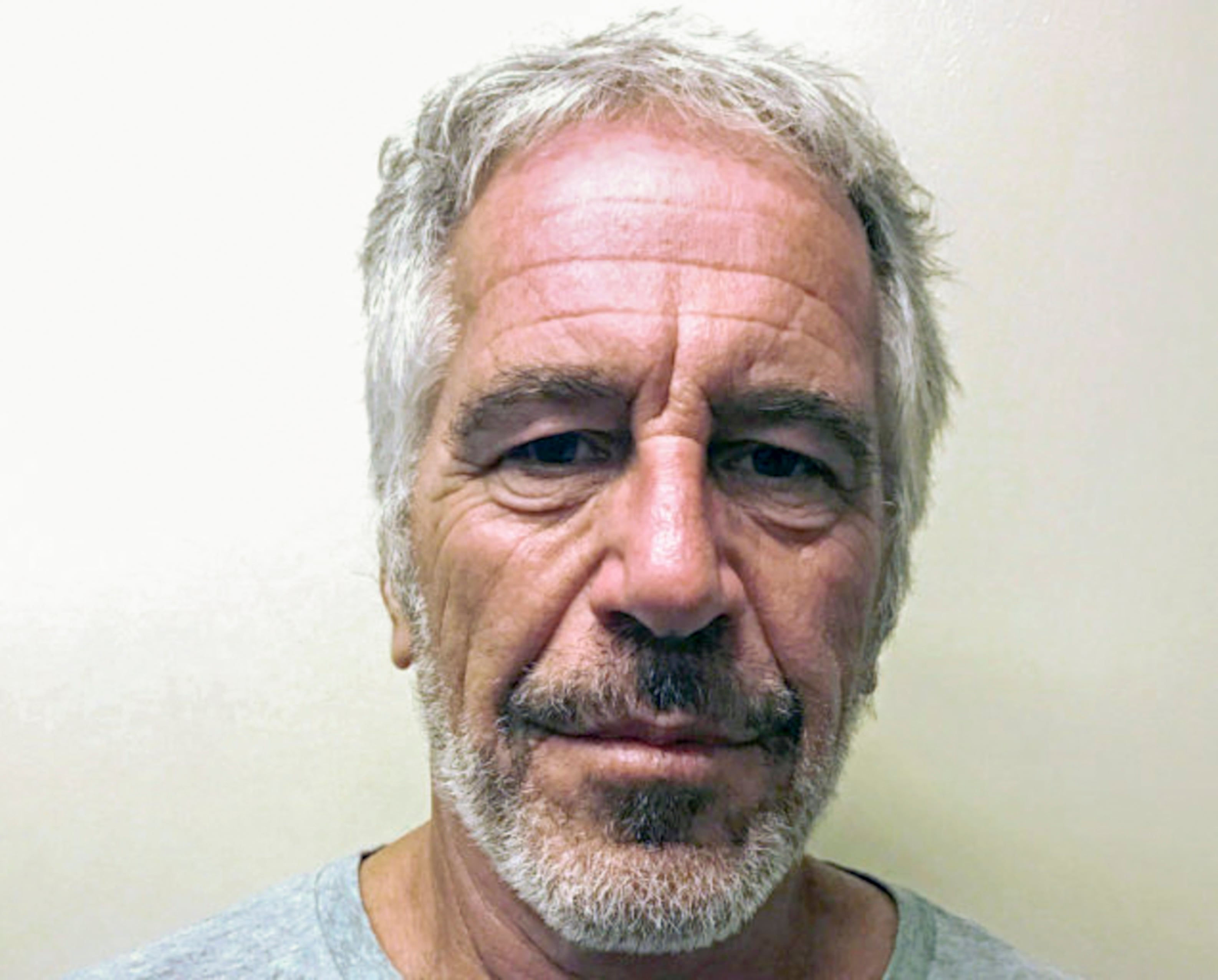 La foto policial de Jeffrey Epstein, en 2019. Kypros/Getty Images.