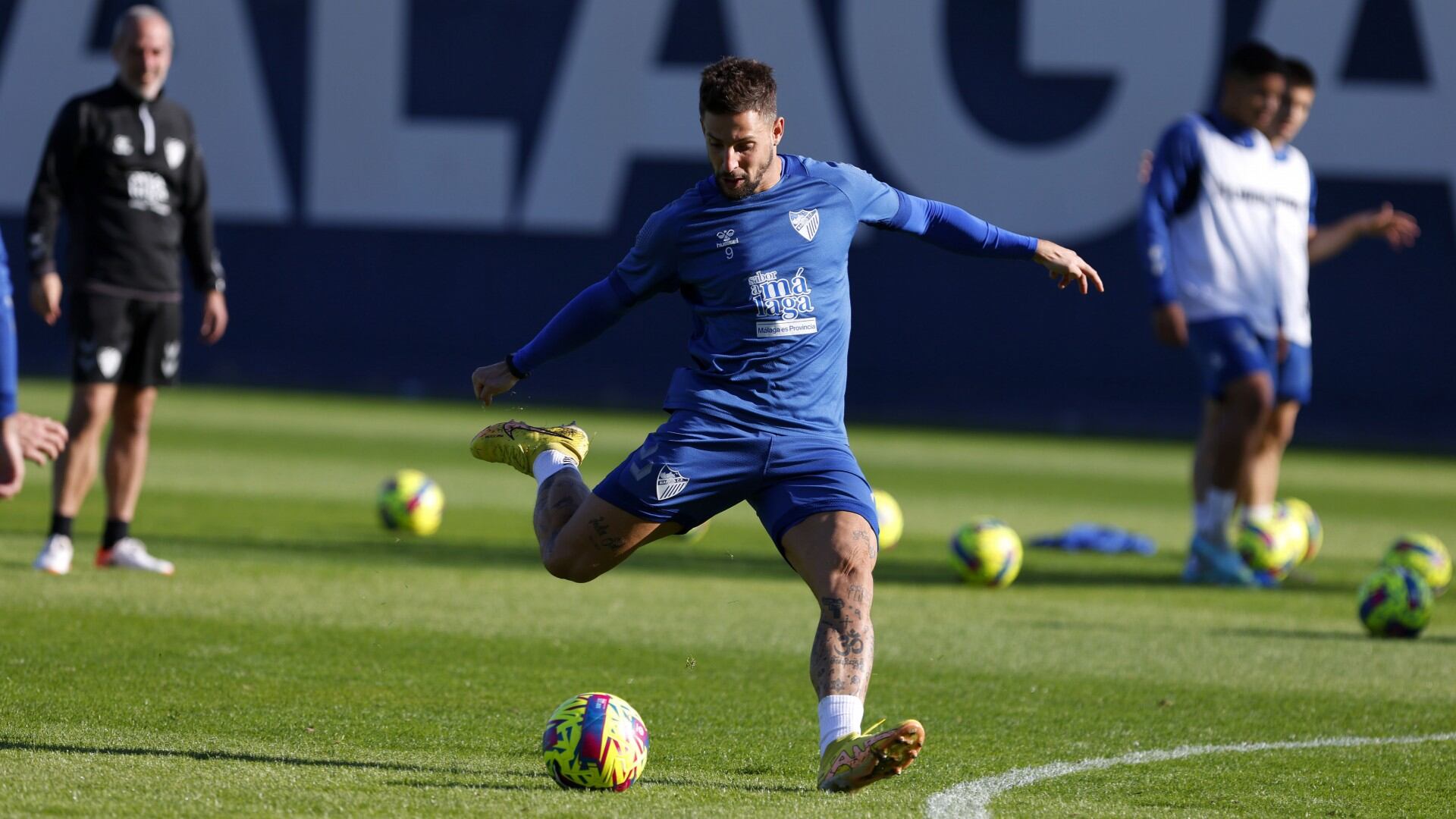 El Málaga recibe este jueves al Granada en el derbi regional en el estadio de La Rosaleda