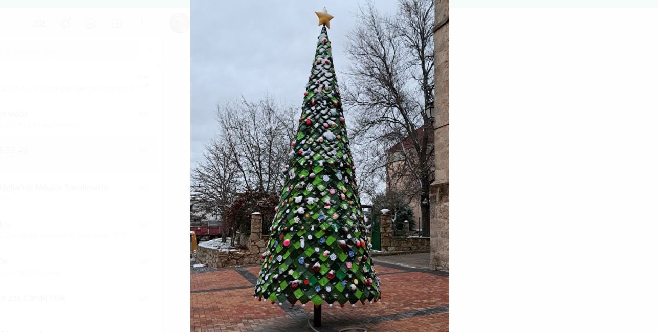 Árbol de Navidad de ganchillo de Lagunaseca (Cuenca).