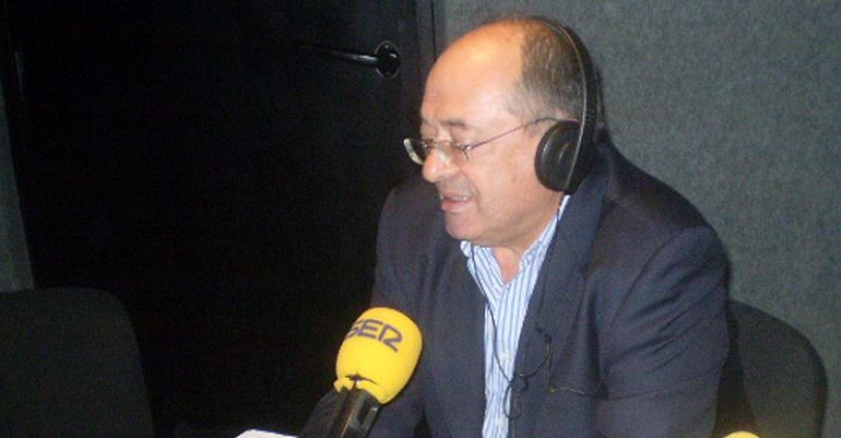 Fernando del Valle, portavoz del PSOE Colmenar Viejo en los estudios de SER Madrid Norte