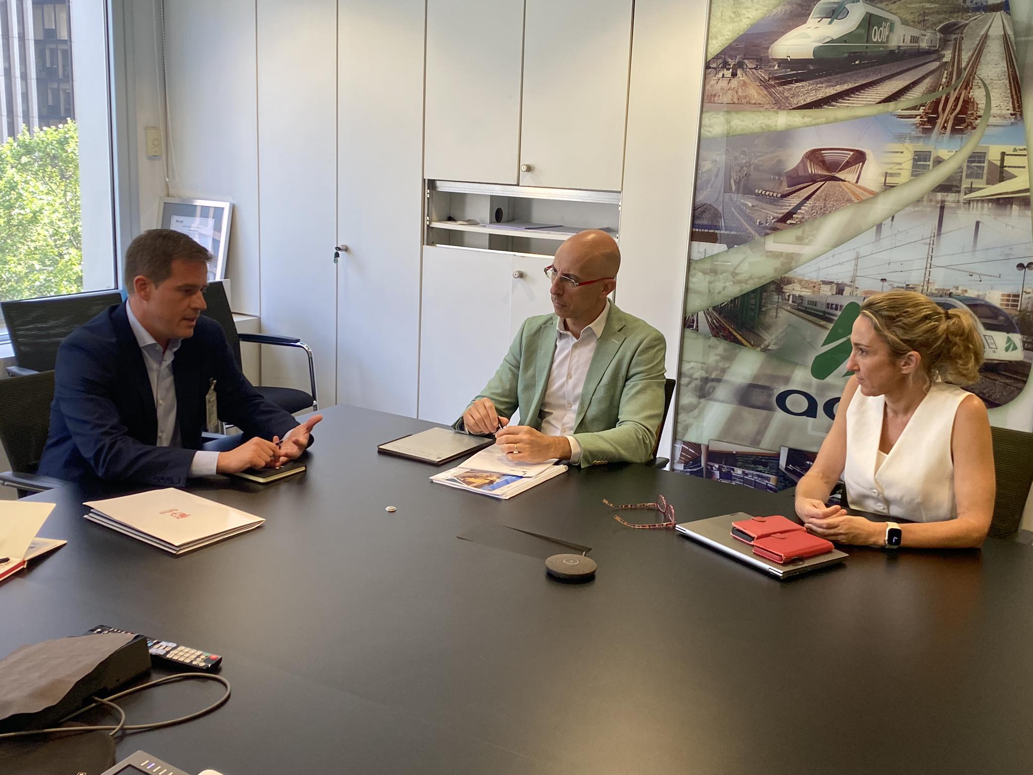 Reunión en Madrid sobre la futura estación del AVE en Xàtiva (Foto: RRSS Roger Cerdà)