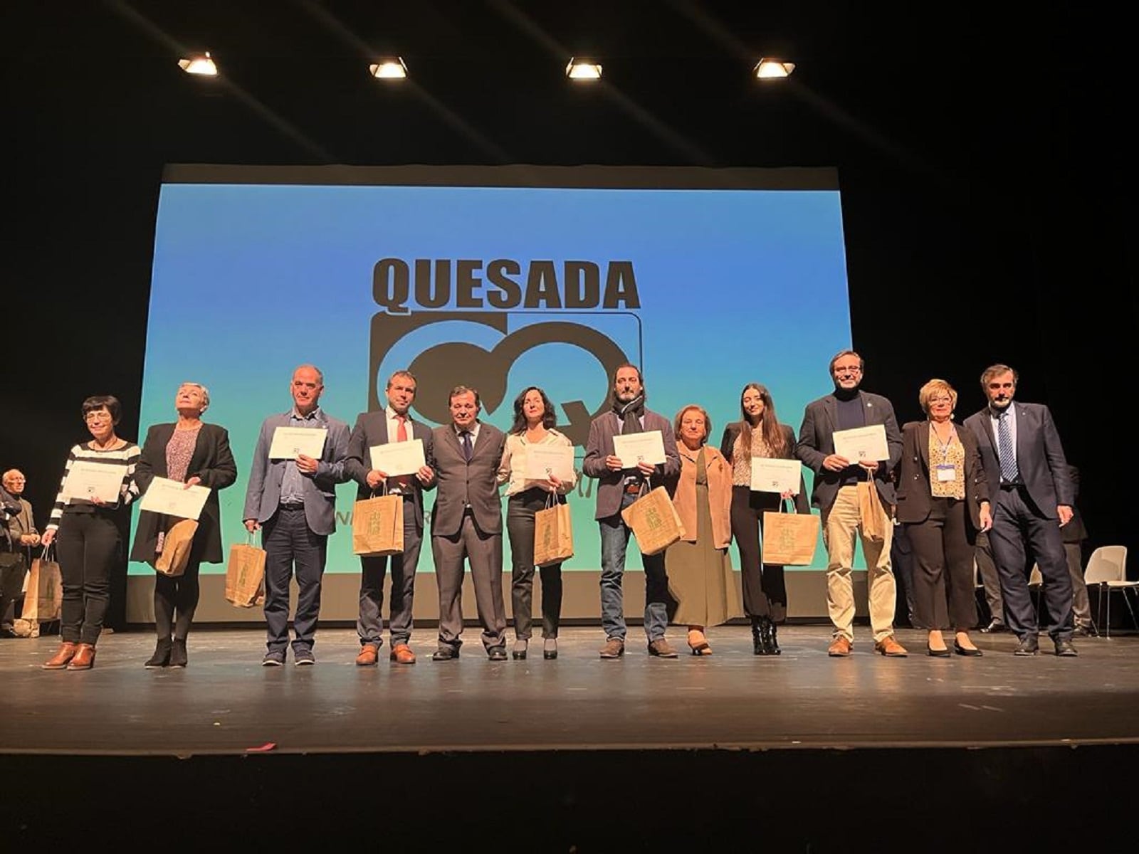 Algunos de los reconocidos durante la gala del 20 aniversario de la ONG &#039;Quesada Solidaria&#039;