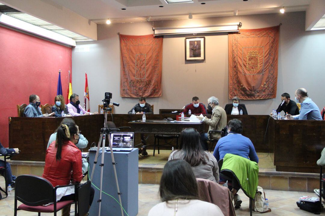 Pleno correspondiente al mes de marzo celebrado en Cuéllar con la cámara instalada por PP y Ciudadanos