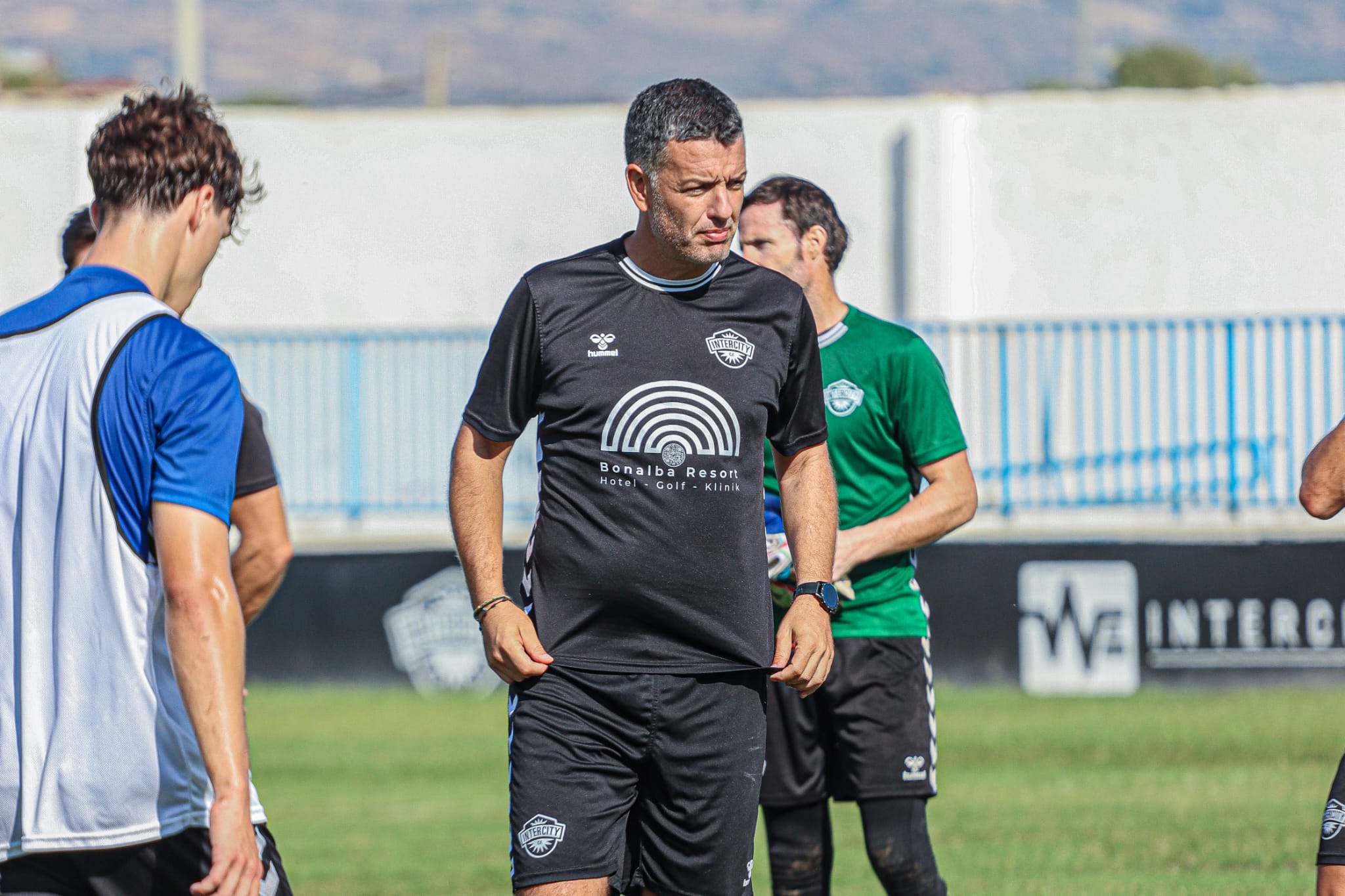 Alejandro Sandroni, técnico del Intercity