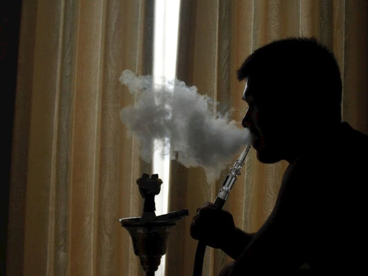 Un estudio advierte del peligro de fumar shisha: puede causar intoxicación por monóxido de carbono