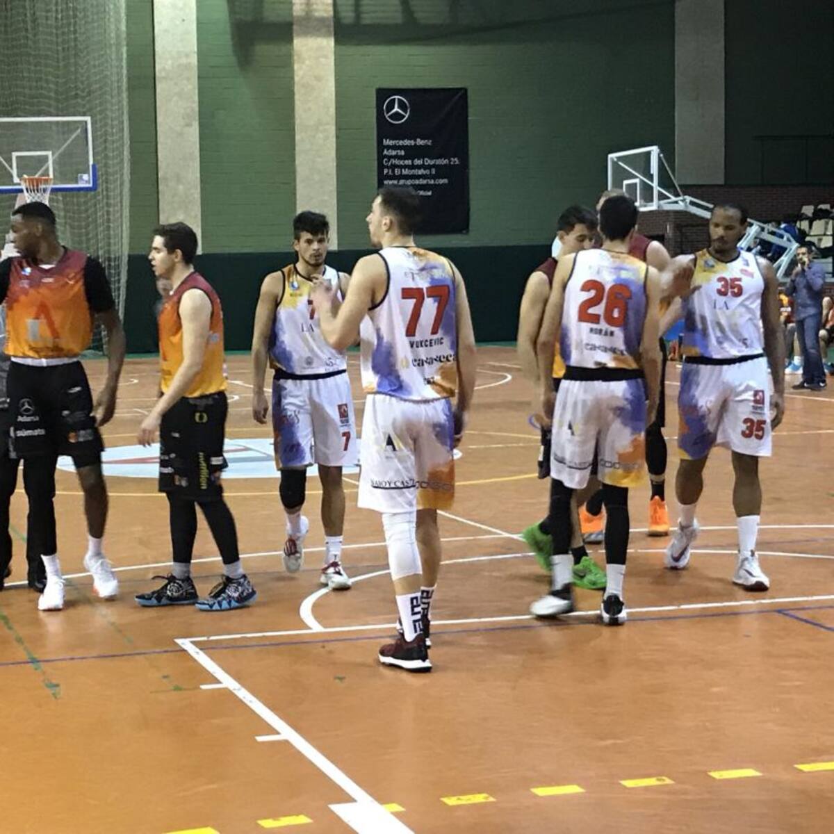 Carbajosa reengancha a muchos salmantinos al baloncesto masculino