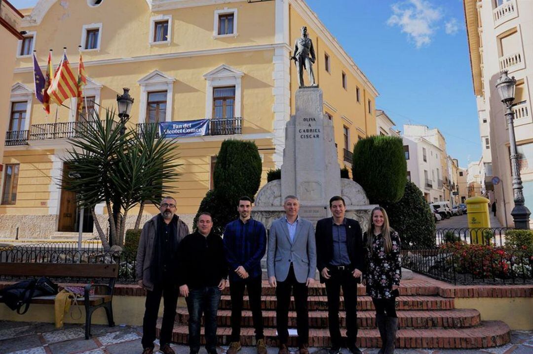David González y Ana Morell tras una reunión sobre infraestructuras para Oliva